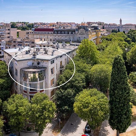 Villa Muenz Luxurious Residence Póla Kültér fotó