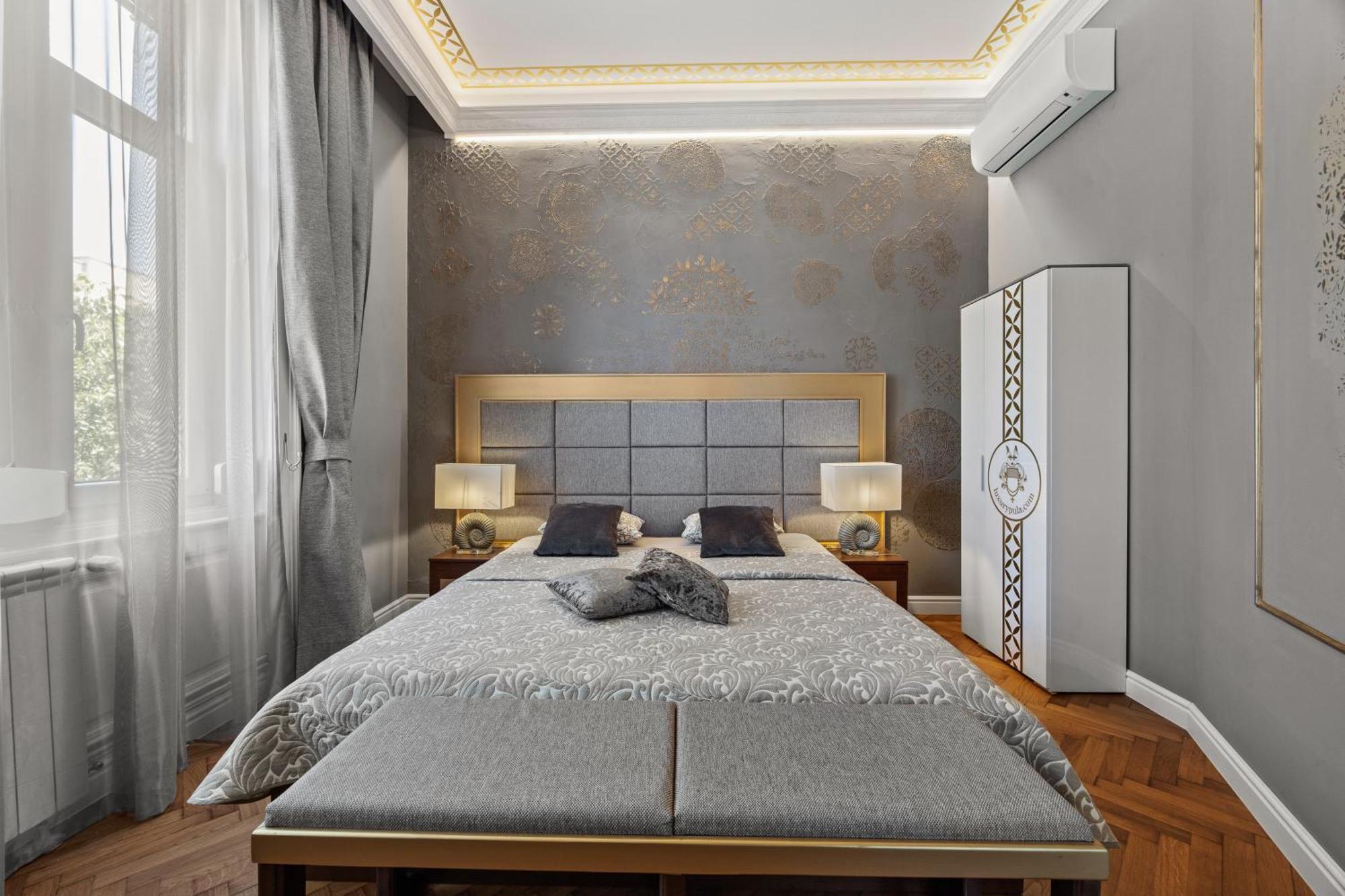 Villa Muenz Luxurious Residence Póla Kültér fotó