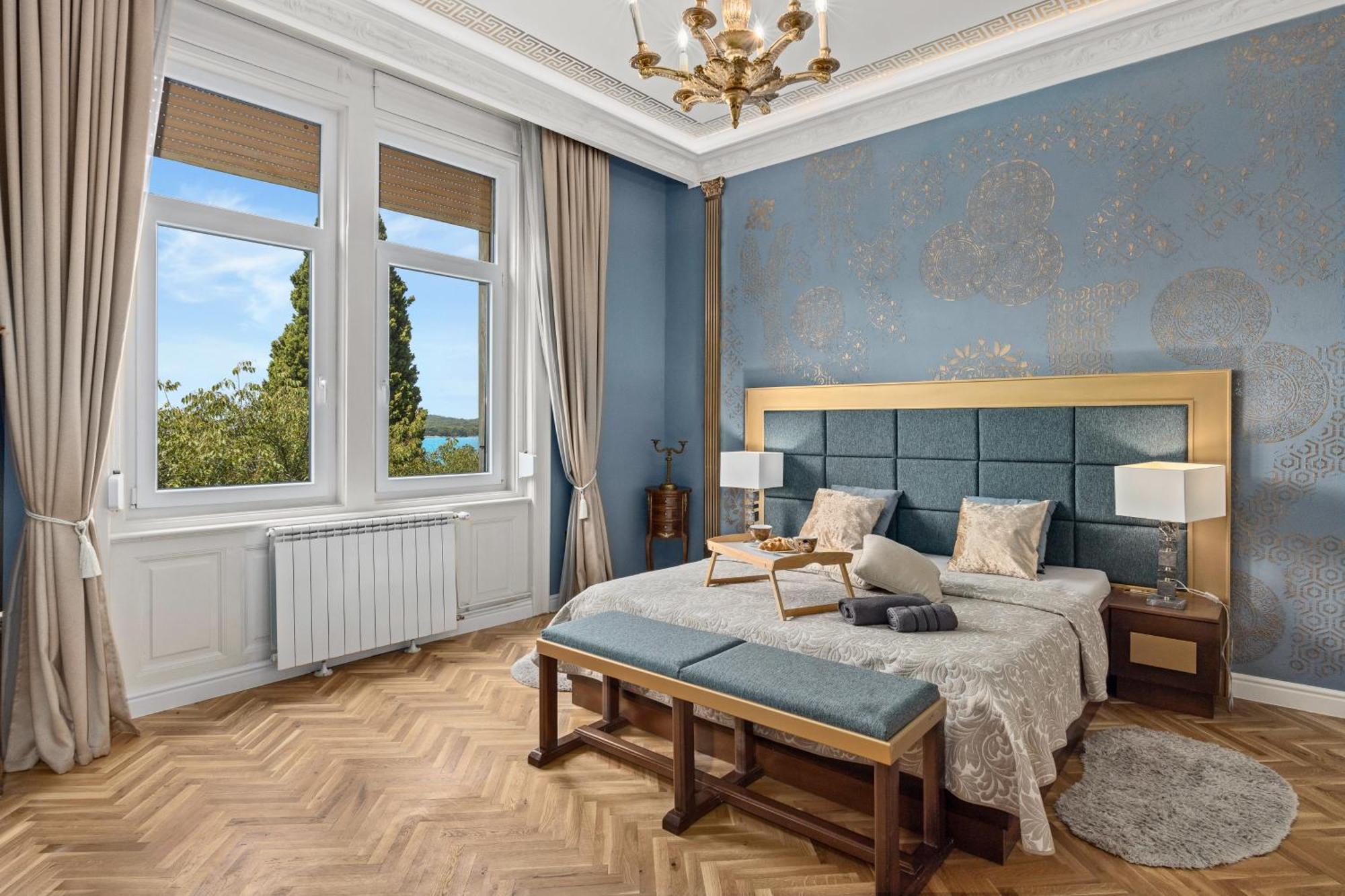 Villa Muenz Luxurious Residence Póla Kültér fotó