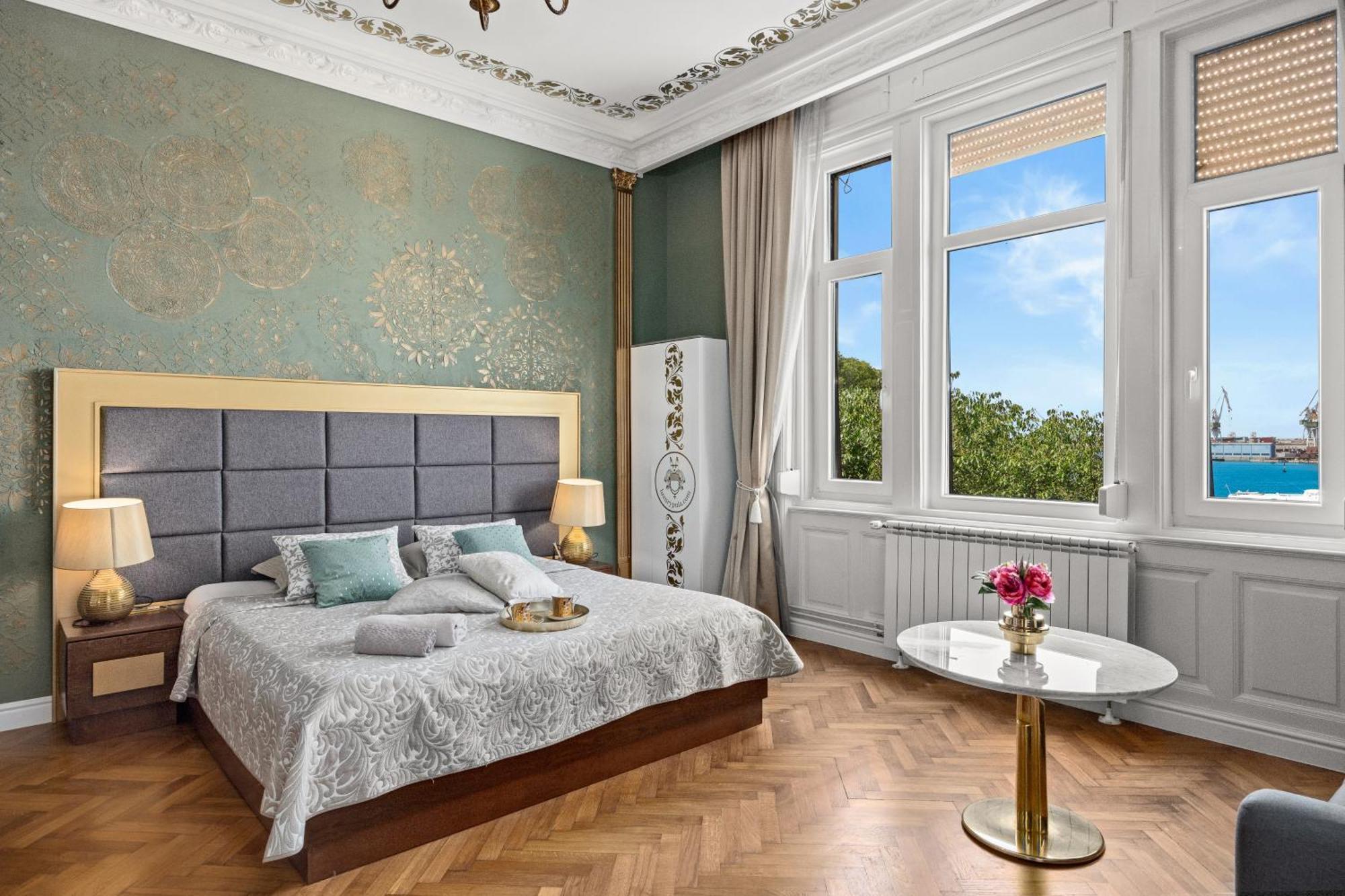 Villa Muenz Luxurious Residence Póla Kültér fotó