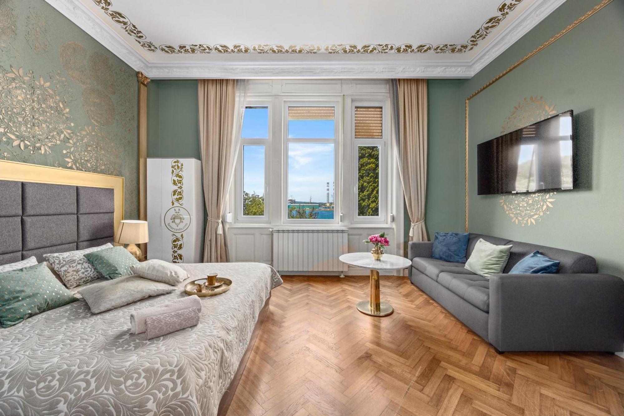 Villa Muenz Luxurious Residence Póla Kültér fotó