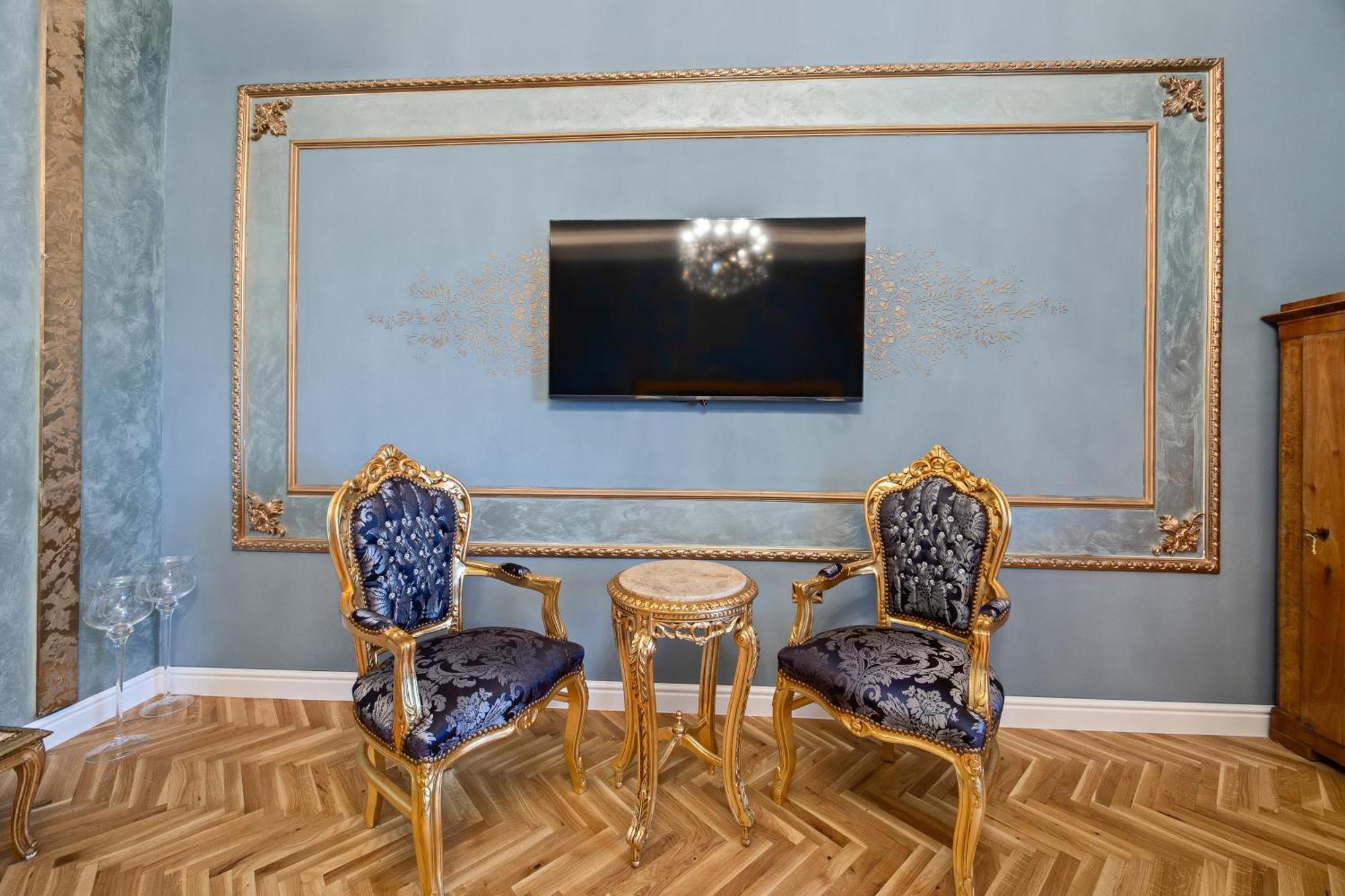 Villa Muenz Luxurious Residence Póla Kültér fotó